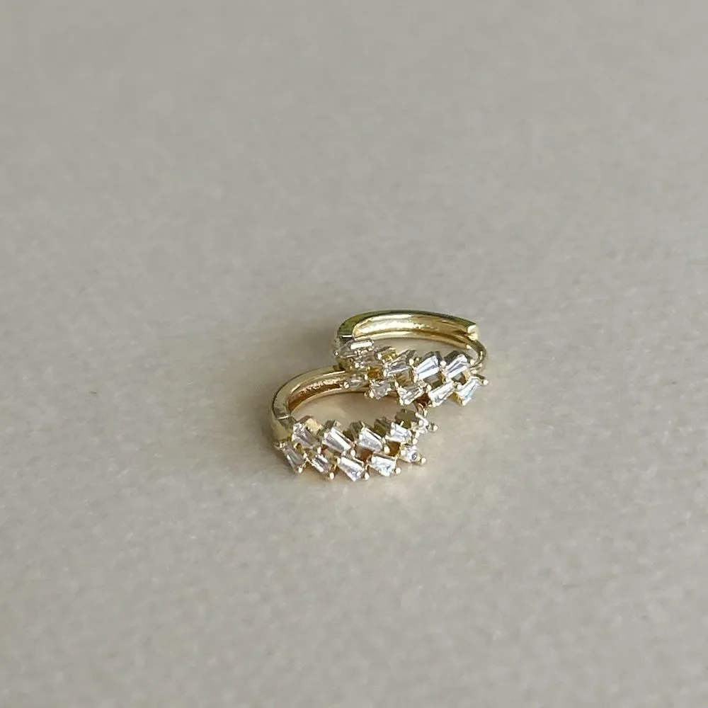 Elegant Gold Hoop Earrings M1361